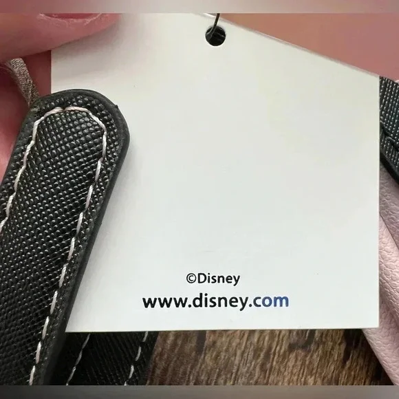 DANI by Danielle Nicole | ladies Disney, Minnie Mouse crossbody handbag. - Picture 16 of 16